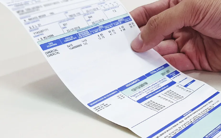 Dívida de água acompanha o imóvel? Entenda quem paga e como se proteger